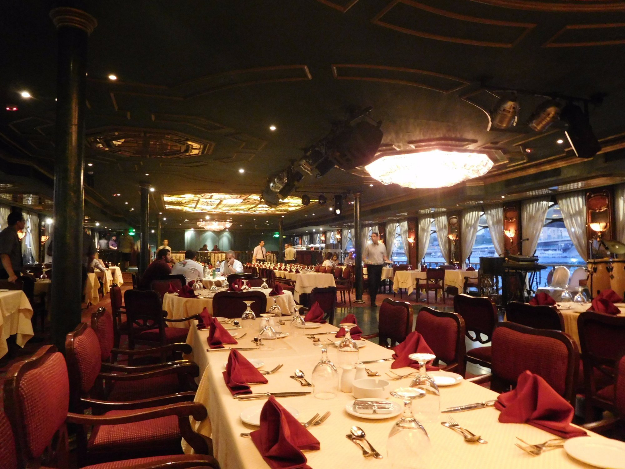 عروض مراكب نيلية - رحلات نيلية علي البواخر النيلية 